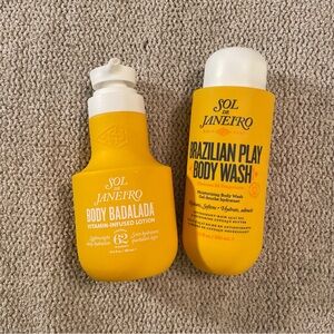 Set of Sol de Janeiro Body Badalala Lotion + Brazilian Play Shower Gel